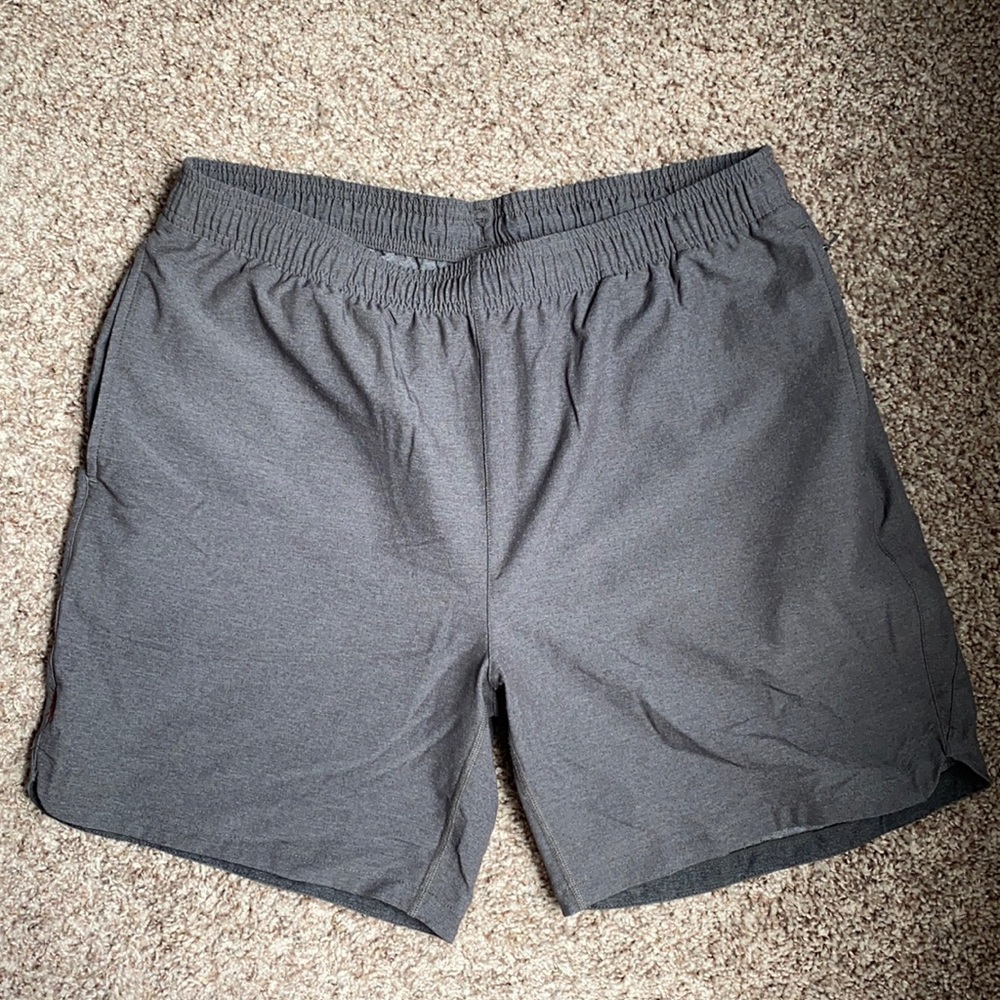 Rhone Guru 7” shorts